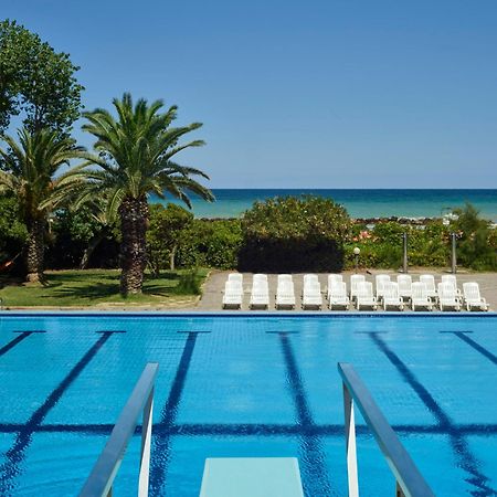 Serena Majestic Residence Montesilvano Marina Buitenkant foto