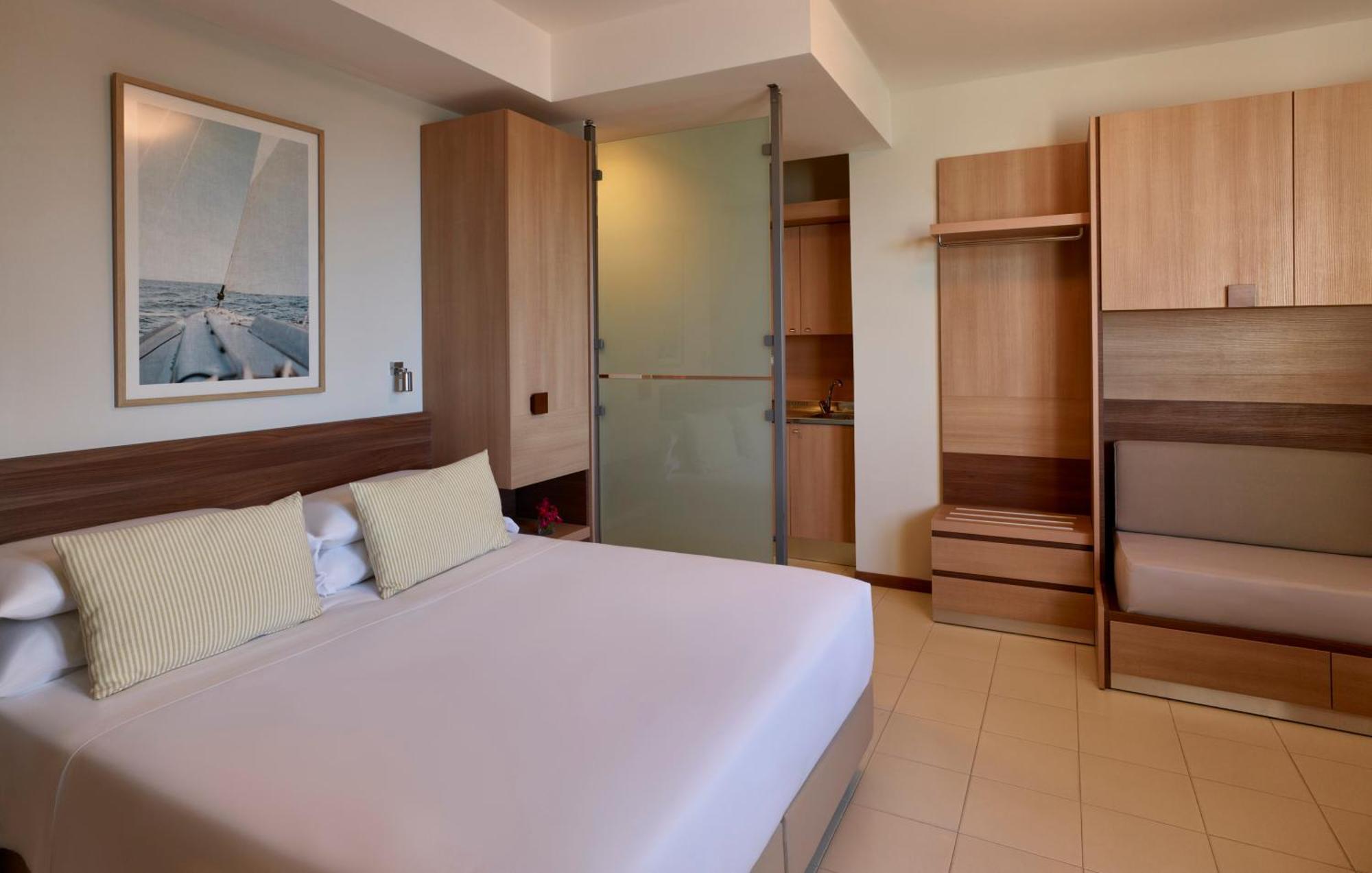Serena Majestic Residence Montesilvano Marina Kamer foto